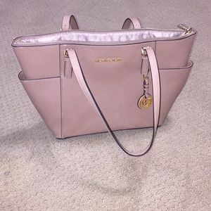 Michael Kors Jet Set Large Top-Zip Leather Tote